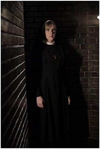 Američka horor priča Lily Rabe kao sestra Mary Eunice McKee u azilant Hall 8 x 10 fotografija