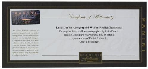 Luka Donsic Dallas Mavericks potpisao je Wilson Basketball Panini autentično - autogramirane košarkama