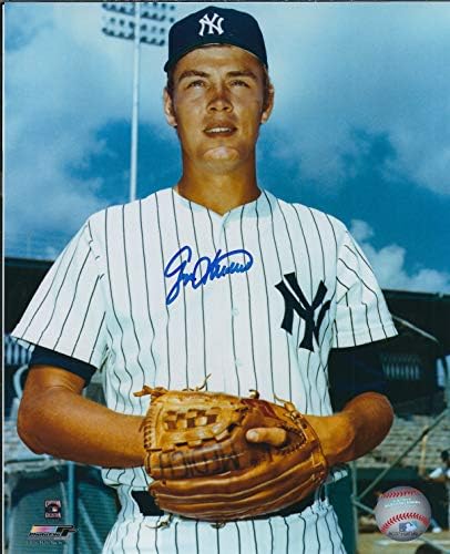 Autographing George Medich 8x10 Njujork Yankees Photo