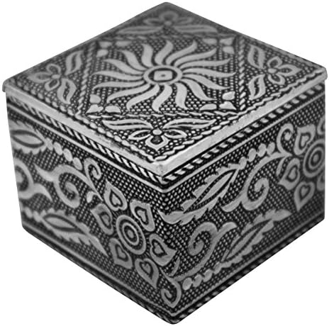 VGI elegantna kutija za nakit sa oblogom od kovanog metala i enterijerom od meke tkanine