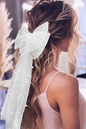 Bijeli luk za kosu Bachelorette Veil Pearl Bride hair Clip Bachelorette dekoracije djeveruša favorizuje